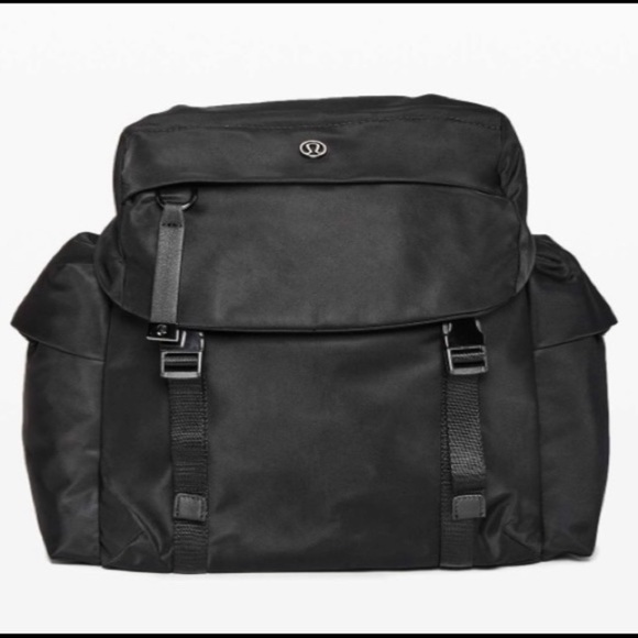 lululemon back to me bag